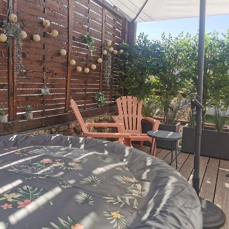 Les Cedres Villa Uzes Bagian luar foto