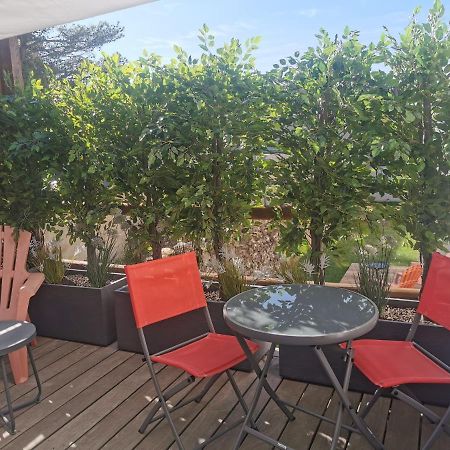 Les Cedres Villa Uzes Bagian luar foto
