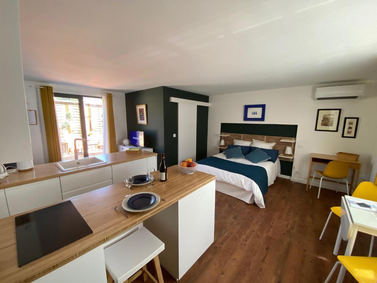 Les Cedres Villa Uzes Bagian luar foto