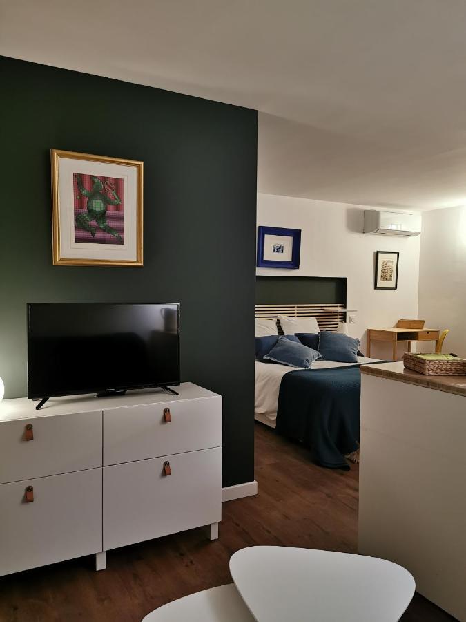 Les Cedres Villa Uzes Bagian luar foto